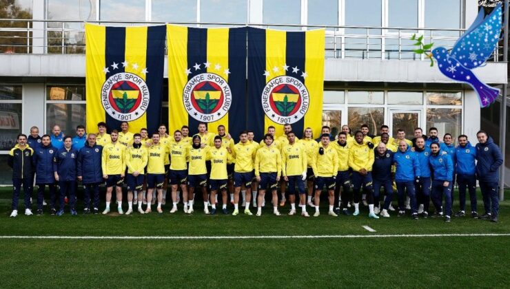 Fenerbahçe’den taraftara mesaj: Biliyoruz yalnız değiliz