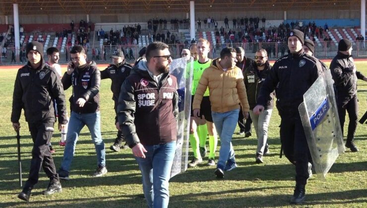 Yattara’nın ilk kez oynadığı maçta olay! Futbolcudan hakeme yumruklu saldırı