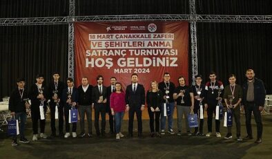 18 Mart Satranç Turnuvasında Ödüller Sahiplerini Buldu