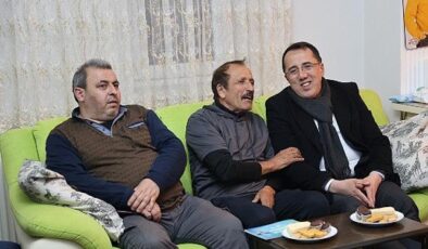 AK Parti Nevşehir Belediye Başkan Adayı Dr. Mehmet Savran, “Nevşehir kaosa, hayali düşmanlarla mücadele ediyormuş gibi görünen cambazlara teslim edilemeyecek kadar kıymetli bir şehir.” dedi