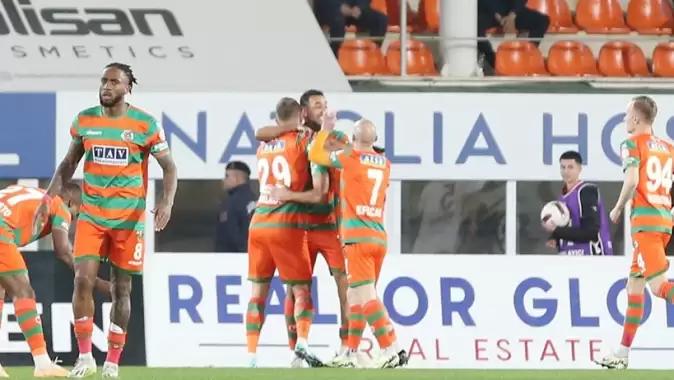 Alanyaspor, Trabzonspor’a dur dedi! (Maç sonucu-yazılı özet)