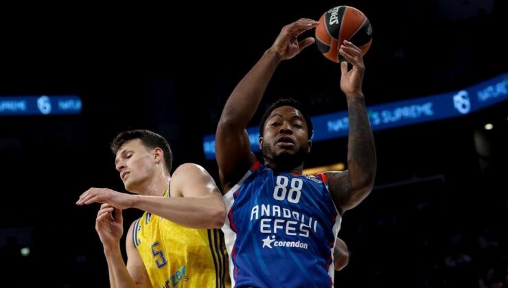 Alba Berlin’i yenen Anadolu Efes, play-in umutlarını sürdürdü