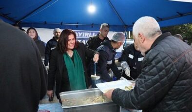 Aydın Büyükşehir Belediyesi, Ramazan ayında kentin birçok noktasında düzenlediği iftar programlarına devam ediyor