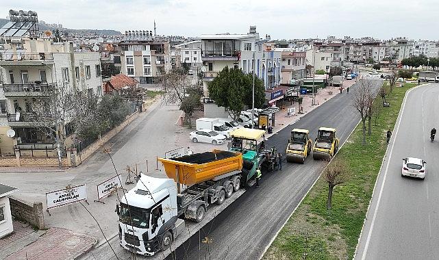 Büyükşehir’den Ceyhan Caddesi’ne sıcak asfalt