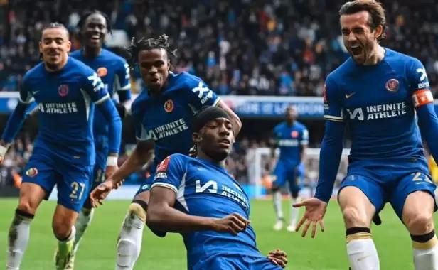 Chelsea, Yunus Akgün’lü Leicester City’i devirip FA Cup’ta yarı finale yükseldi