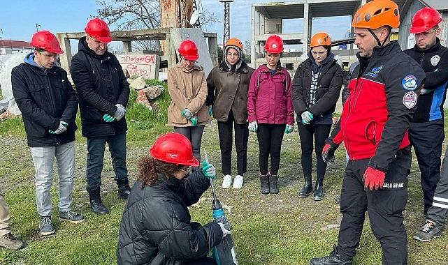 ÇORLU AKE’den Depremde Arama Kurtarma Eğitimi