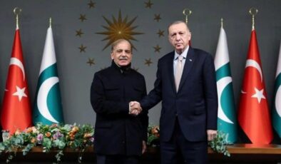 Cumhurbaşkanı Erdoğan Pakistan Başbakanı Şahbaz Şerif’e tebrik telefonu