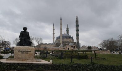 Gül suyu ile kokulandırıldı: Edirne’deki selatin camileri Ramazan’a hazır