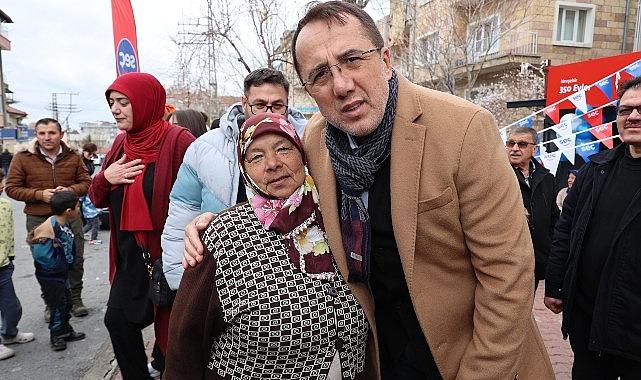 Seçim çalışmalarını sürdüren AK Parti Nevşehir Belediye Başkan Adayı Dr. Mehmet Savran, gittiği her yerde halkın yoğun ilgisi ile karşılanıyor