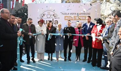 Tuzla’ya tarihi meydanda yeni buluşma noktası: Tuzla Vefa Kahvecisi açıldı