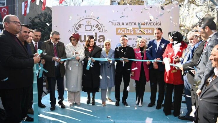 Tuzla’ya tarihi meydanda yeni buluşma noktası: Tuzla Vefa Kahvecisi açıldı