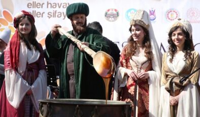 Uluslararası Manisa Mesir Macunu Festivali başladı