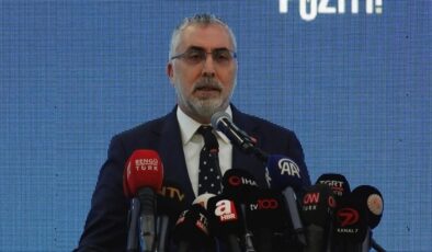 Vedat Işıkhan: İş-Pozitif Projesiyle 9 Şubat’tan bu yana 45 bin kadını istihdamla buluşturduk