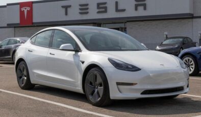 Çinli markaların etkisi: Tesla hisseleri son 3 ayda çakıldı