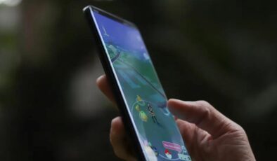 Güncelleme sonrasında Samsung’un telefon ekranlarında yeşil çizgiler ortaya çıktı