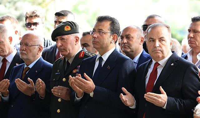 İBB Başkanı Ekrem İmamoğlu, 8’nci Cumhurbaşkanı Turgut Özal’ın vefatının 31’nci yıl dönümü dolayısıyla düzenlenen anma törenine katıldı