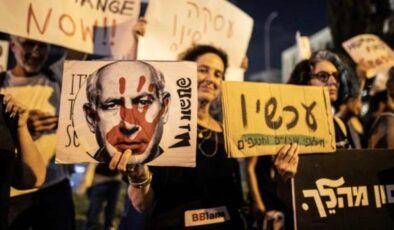 New York Times’tan ‘Netanyahu gitmeli’ manşeti