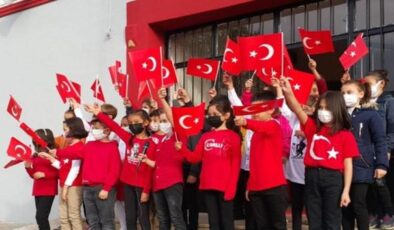 29 Ekim Cumhuriyet Bayramı şiirleri! İlkokul ve ortaokul Cumhuriyet bayramı şiir örnekleri