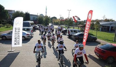 29 Ekim Cumhuriyet Bayramı’nın 101.yılı Kartepe’de düzenlenen etkinliklerle coşku dolu kutlandı.