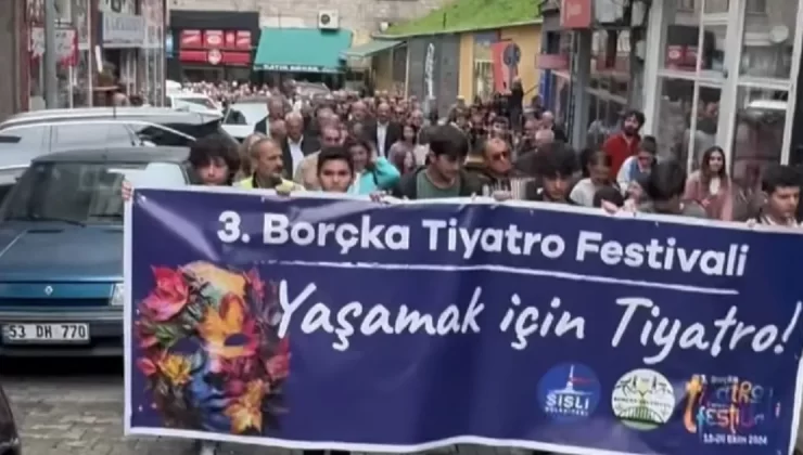 Artvin Borçka’da Tiyatro Festivali ile üçüncü buluşma