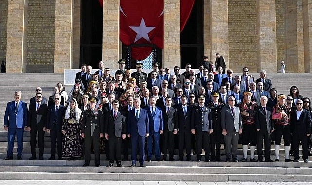 Başkan Çırpanoğlu, Başkent’in 101. yılında Anıtkabir’de