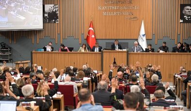 Başkan Tugay mecliste Karşıyaka Stadı ile ilgili konuştu “Karşıyaka’nın hakkını istiyoruz”