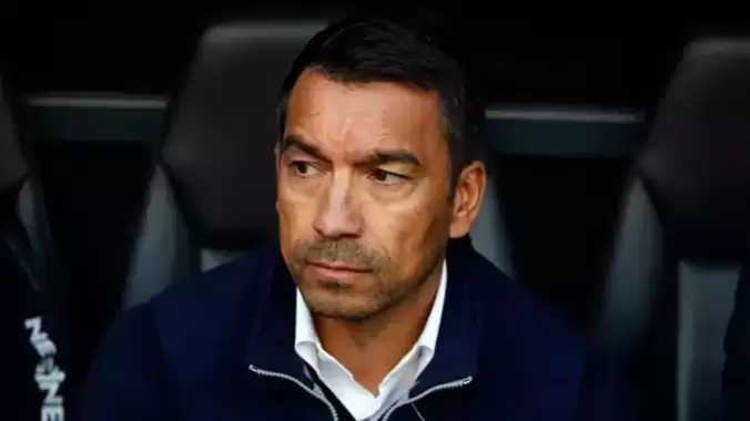 Beşiktaş’ta van Bronckhorst’tan müjde! ”Galatasaray maçında…”