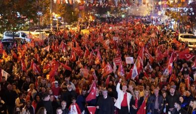 Beylikdüzü Cumhuriyet’in ilanının 101. yılını coşkuyla kutladı