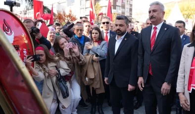 CHP Bursa İl Başkanlığı Cumhuriyet’in 101. yılını coşkuyla kutladı