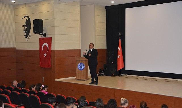 Dekan Prof. Dr. Gültekin yeni iletişimcilere “Hoş Geldiniz” dedi