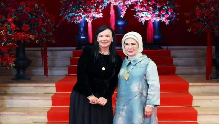 Emine Erdoğan Linda Rama ile Ulusal Opera ve Bale Tiyatrosu’nu ziyaret etti