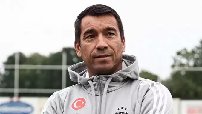 Giovanni van Bronckhorst’tan Tayyip Talha Sanuç’a uyarı!