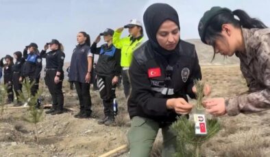 Kadın şehitler unutulmadı: Erzincan’da şehit polisler için fidan dikildi!