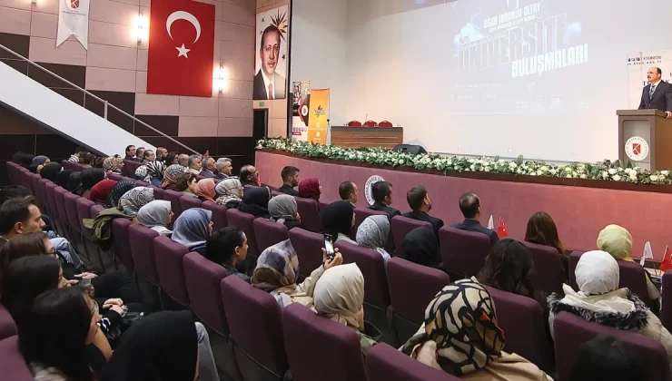 Konya’da Başkan Altay ‘teknik’ öğrencilerle buluştu