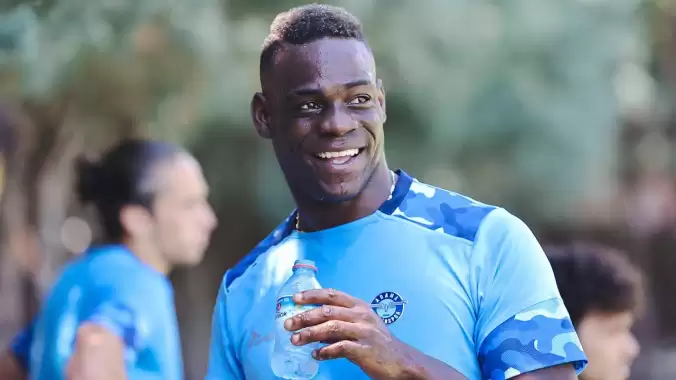 Mario Balotelli’nin yeni takımında maaşı belli oldu