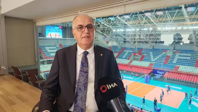 Mehmet Akif Üstündağ: “Türk voleybolunda yaptıklarımız, yapacaklarımızın teminatıdır”