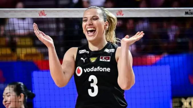 Milli voleybolcu Cansu Özbay’dan dev hamle!