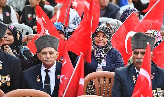 Ödemiş, Dikili ve Torbalı’da Cumhuriyet Bayramı coşkuyla kutlandı