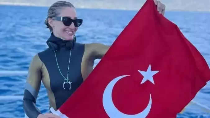 Şahika Ercümen’den Türkiye rekoru!