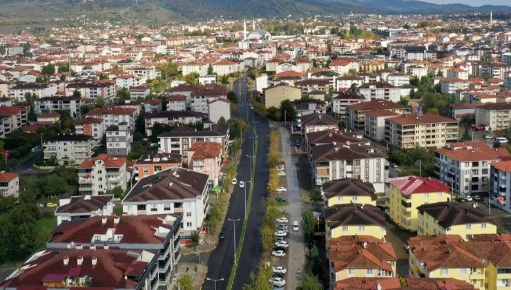 Sakarya Hendek’te Büyükşehir tablo gibi işledi