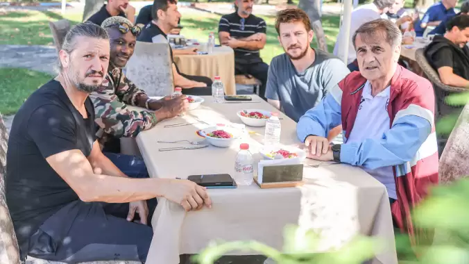 Şenol Güneş, eski öğrencileriyle bir araya geldi