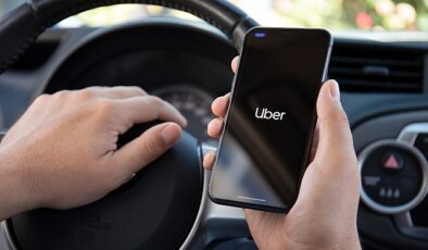 Uber, yaz boyunca 135 farklı ülkeden Türkiye’ye gelen turistlere Uber Taksi ile hizmet verdi