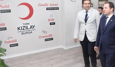 AK Partili Vekil Kılıç’tan Türk Kızılay Bursa’ya ziyaret