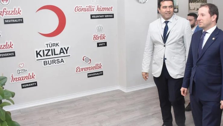 AK Partili Vekil Kılıç’tan Türk Kızılay Bursa’ya ziyaret