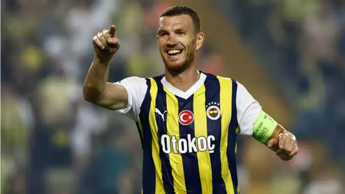 Edin Dzeko: ”Çok fazla insana karşı mücadele ediyoruz”