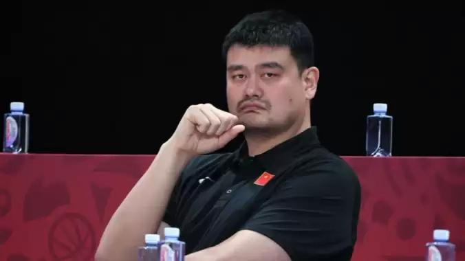 Eski NBA oyuncusu Yao Ming, Çin Basketbol Federasyonu başkanlığından istifa etti