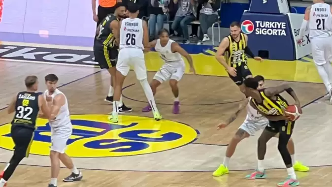 Fenerbahçe Beko – Aliağa Petkim Maç Sonucu: 66-75 (Yazılı Özet)