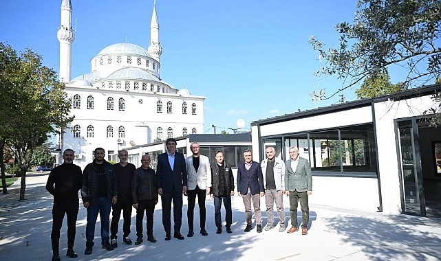 Kartepe Belediye Başkanı Av.M.Mustafa Kocaman, yapımı hızla devam eden Köseköy Meydan Projesi’nde incelemelerde bulundu.